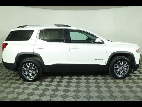 Used 2023 GMC Acadia SLT image 14