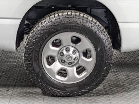 Used 2022 Nissan Titan S image 29