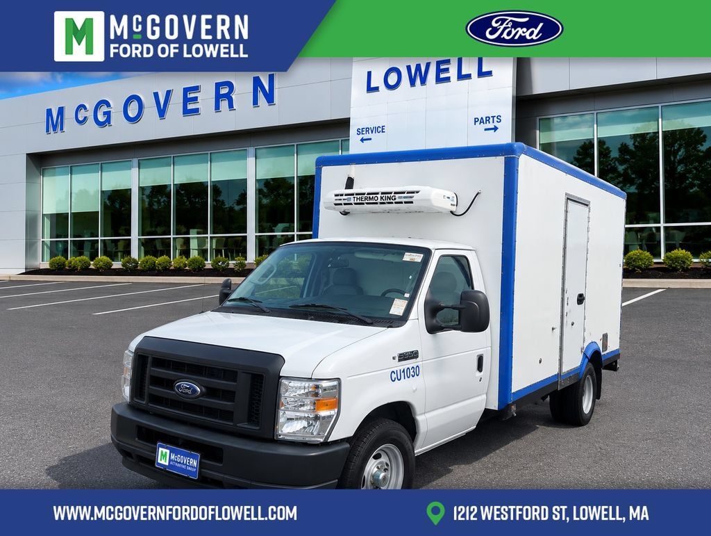 Used 2024 Ford E-350 and Econoline 350 Super Duty w/ Power Windows & Locks Group RWD image 1