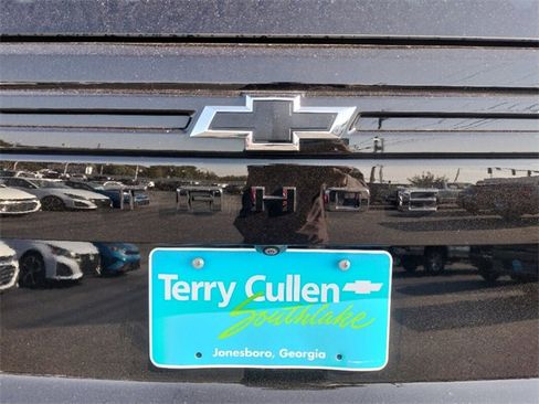 Used 2023 Chevrolet Tahoe Z71 image 9