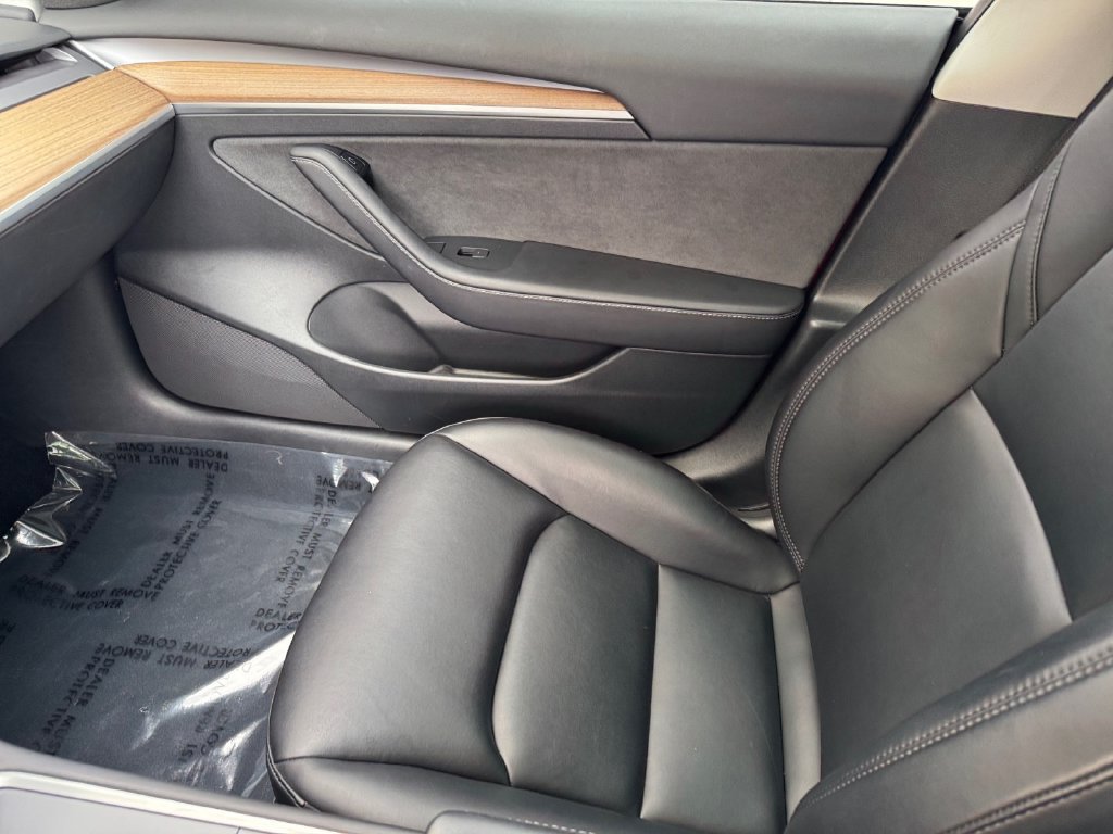 Used 2023 Tesla Model 3 Standard Range RWD image 29