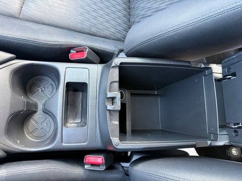 Used 2017 Nissan Rogue S FWD image 18