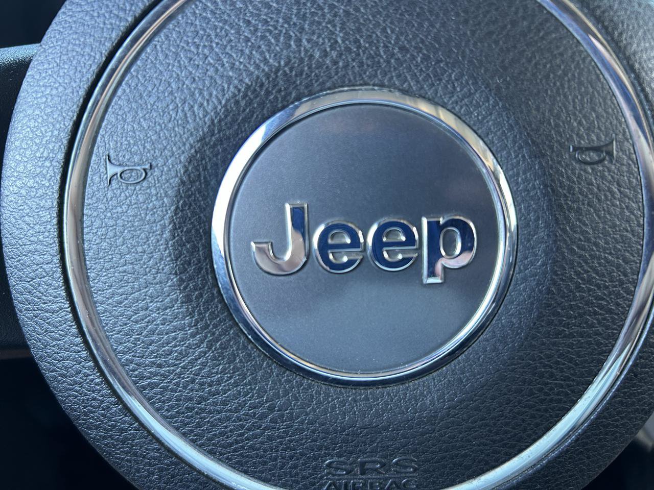 Used 2014 Jeep Wrangler Unlimited Sahara w/ Dual Top Group AWD/4WD image 20