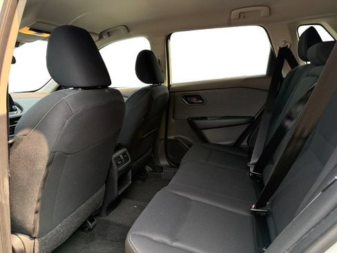 Used 2023 Nissan Rogue S AWD/4WD image 26
