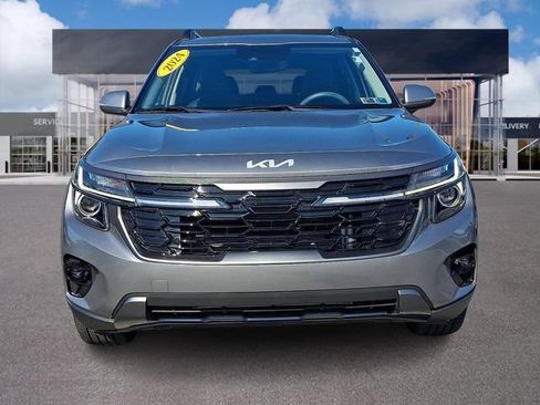 Certified 2024 Kia Seltos X-Line AWD/4WD image 2