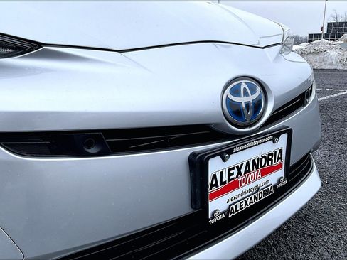 Used 2017 Toyota Prius Two w/ Prius Two Safety Plus Package image 28