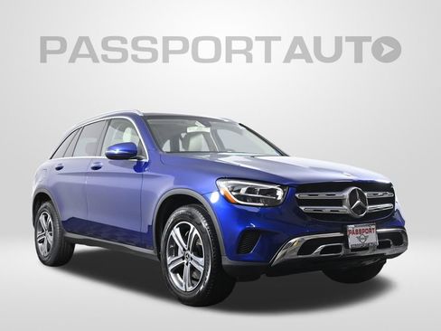 Used 2020 Mercedes-Benz GLC 300 4MATIC image 3