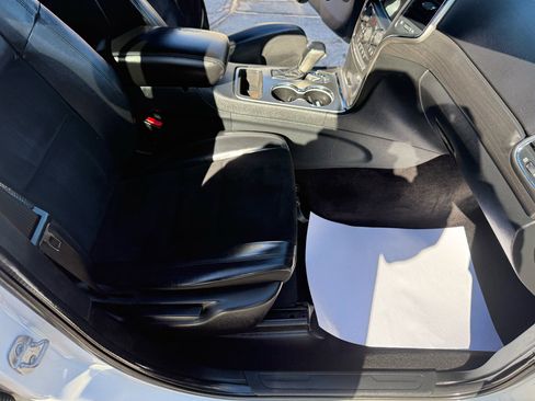 Used 2018 Jeep Grand Cherokee Altitude image 52