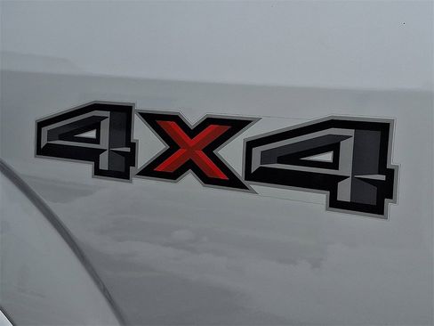 Used 2017 Ford F150 Lariat w/ Equipment Group 502A Luxury image 29