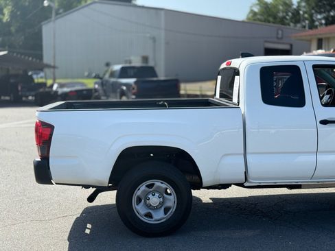 Used 2023 Toyota Tacoma SR RWD image 9