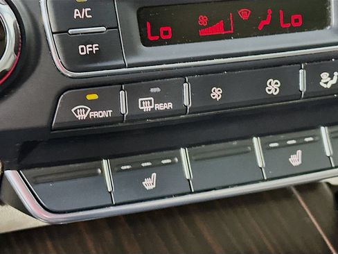 Used 2020 Kia Sorento EX FWD image 19