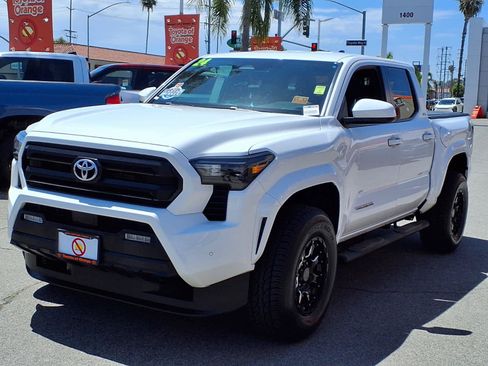 Used 2024 Toyota Tacoma SR5 RWD image 3