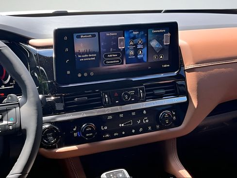 New 2026 Nissan Pathfinder Platinum AWD/4WD image 8