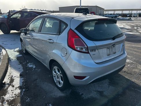 Used 2015 Ford Fiesta SE image 3