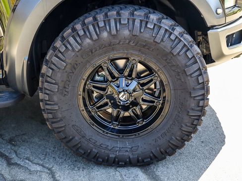Used 2018 Ford F150 Raptor w/ Equipment Group 802A Luxury AWD/4WD image 13