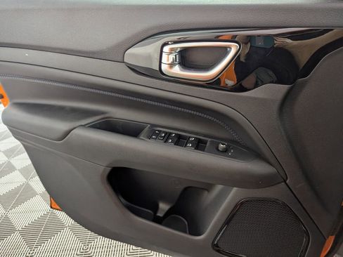 New 2026 Jeep Compass Latitude image 24