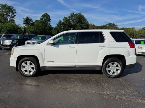 Used 2016 GMC Terrain SLE AWD/4WD image 2