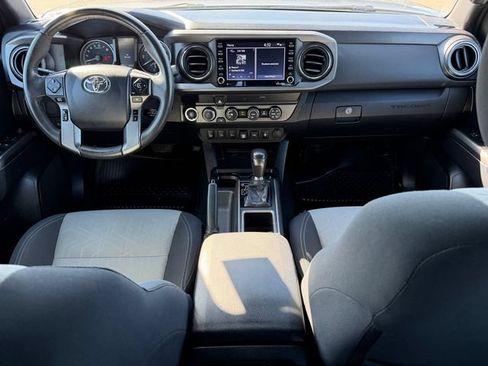 Used 2020 Toyota Tacoma TRD Sport w/ Technology Package AWD/4WD image 22