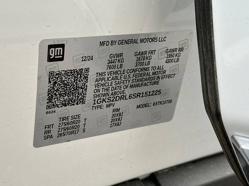 Used 2025 GMC Yukon Denali AWD/4WD image 31
