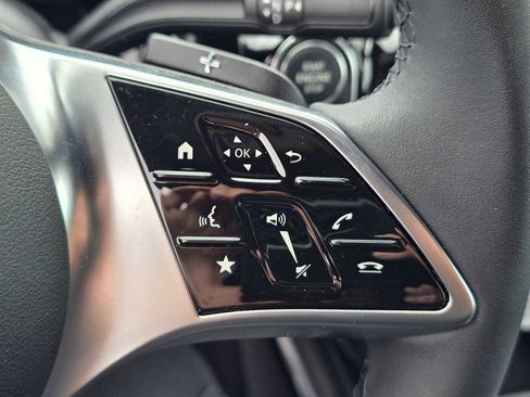 New 2025 Mercedes-Benz GLA 250 4MATIC image 37