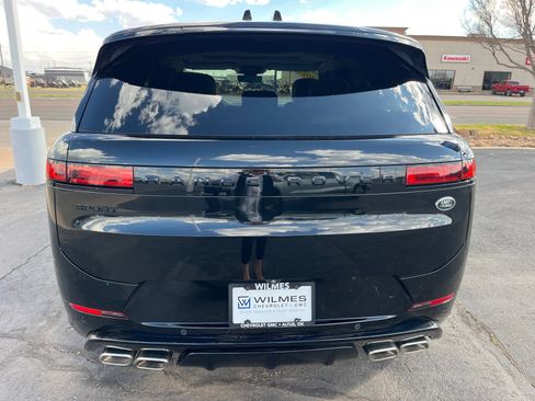 Used 2023 Land Rover Range Rover Sport First Edition image 5