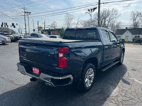 Used 2022 Chevrolet Silverado 1500 LTZ w/ Z71 Off-Road Package image 6
