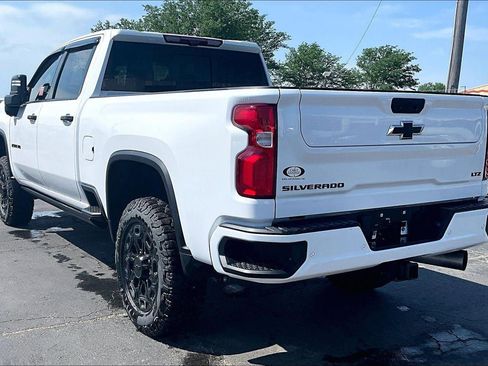 Used 2024 Chevrolet Silverado 2500 LTZ w/ LTZ Plus Package AWD/4WD image 5