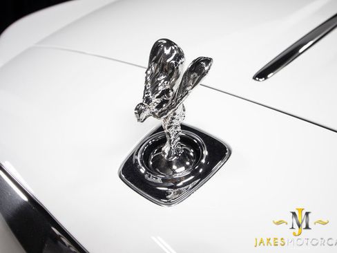 Used 2017 Rolls-Royce Dawn image 20