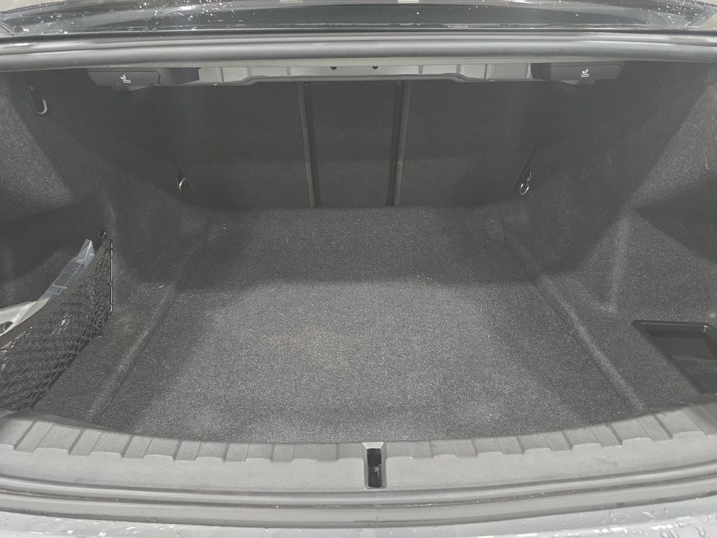 Certified 2023 BMW 330i Sedan w/ Premium Package RWD image 10