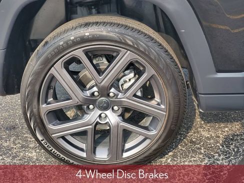 Used 2025 Jeep Compass Limited w/ Sun & Sound Group AWD/4WD image 34