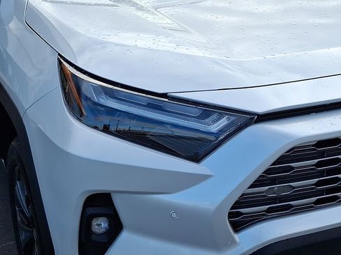 Used 2023 Toyota RAV4 Limited AWD/4WD image 9