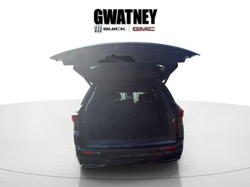 Used 2025 Buick Enclave Sport Touring w/ Power Package image 15