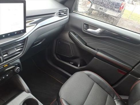 Certified 2023 Ford Escape ST-Line w/ Tech Pack #1 image 24