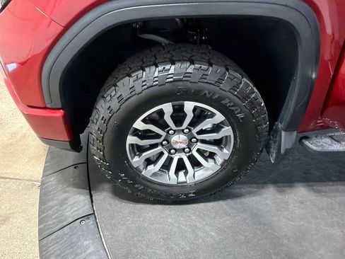 Certified 2023 GMC Sierra 1500 AT4 w/ AT4 Premium Package AWD/4WD image 40