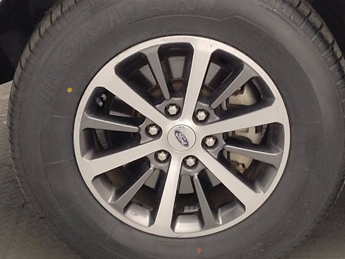 Used 2019 Ford Expedition XLT RWD image 31