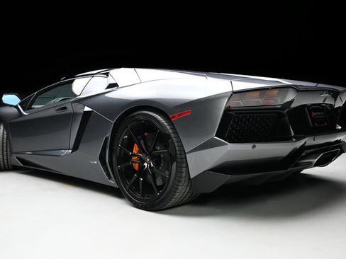 Used 2016 Lamborghini Aventador LP 700-4 AWD/4WD image 37