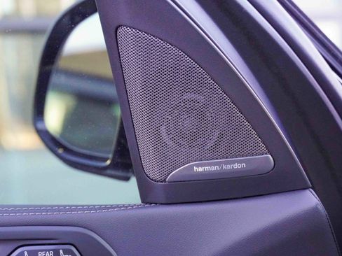 Certified 2026 BMW X7 M60i image 16