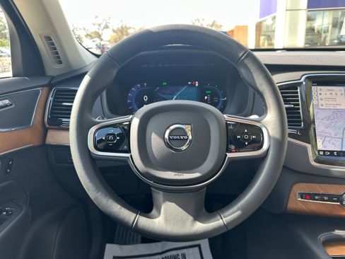 Certified 2024 Volvo XC90 T8 Plus w/ Protection Package Premier image 14