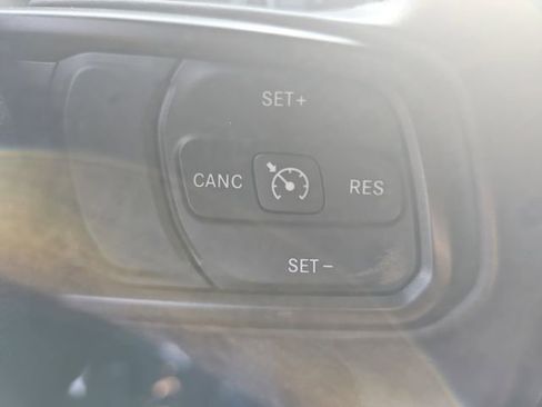 Used 2021 Jeep Gladiator Sport AWD/4WD image 18