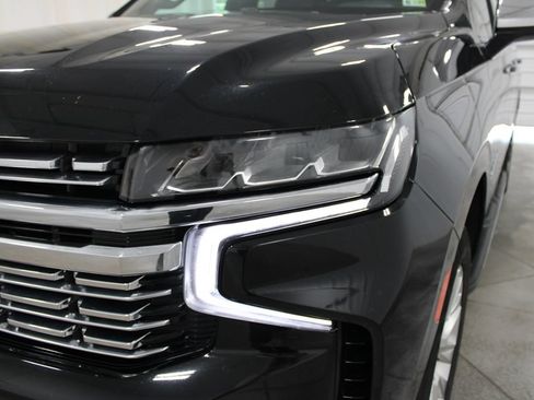Used 2024 Chevrolet Suburban Premier AWD/4WD image 13