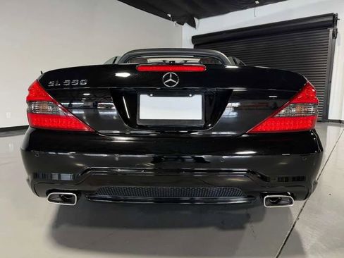 Used 2011 Mercedes-Benz SL 550 w/ Premium I Pkg image 5