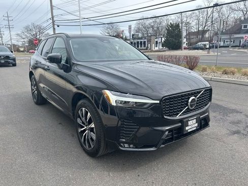 Used 2025 Volvo XC60 B5 Plus w/ Climate Package image 6