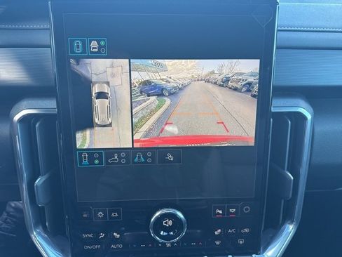 New 2026 GMC Acadia Elevation image 24