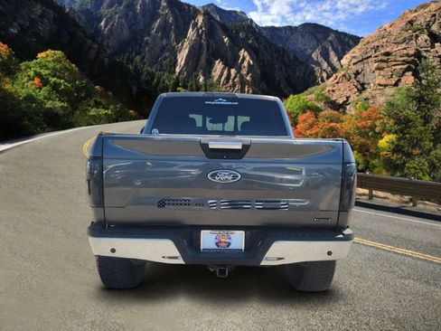 Used 2018 Ford F150 XLT w/ Equipment Group 302A Luxury AWD/4WD image 4