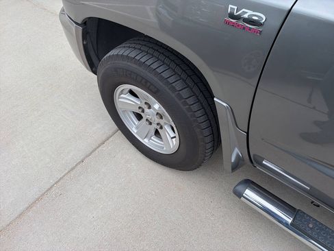 Used 2011 Dodge Dakota 4x4 Crew Cab w/ Convenience Group image 11