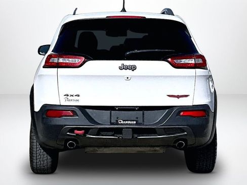 Used 2016 Jeep Cherokee Trailhawk w/ Leather Interior Group AWD/4WD image 6