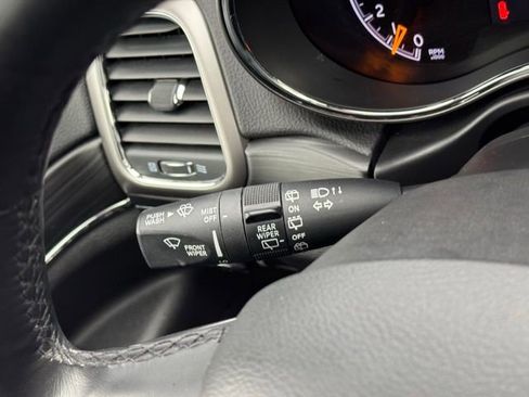 Used 2019 Jeep Grand Cherokee Limited w/ Trailer Tow Group IV image 26