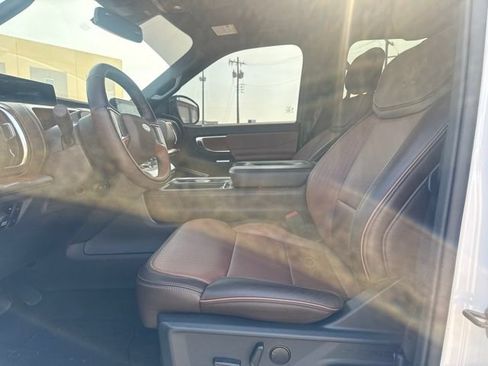 Used 2025 Ford Expedition King Ranch AWD/4WD image 9