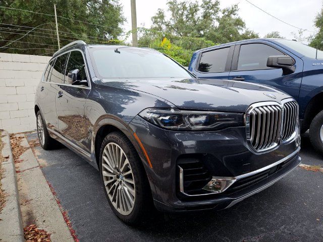 Used 2019 BMW X7 xDrive50i w/ Executive Package AWD/4WD image 4