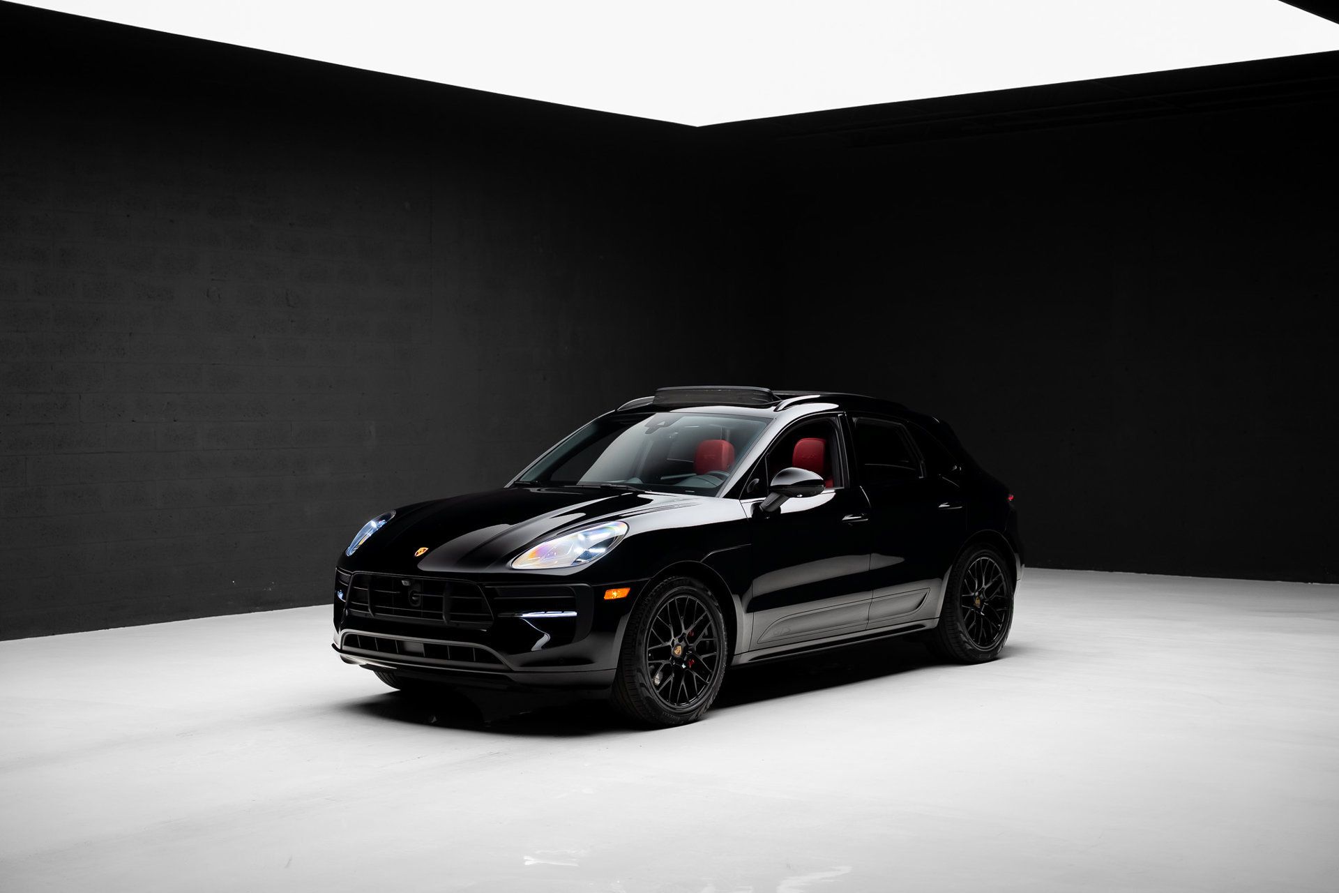 Used 2021 Porsche Macan GTS AWD/4WD image 4